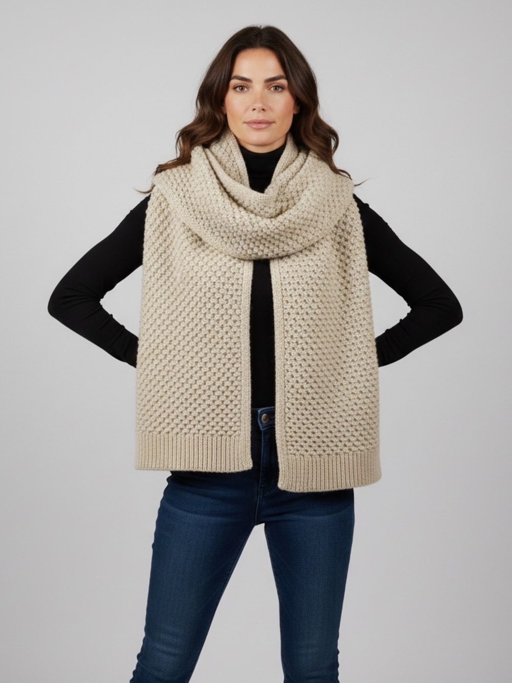 Banana Republic beige and Cream Textured Knit chunky Scarf NWT